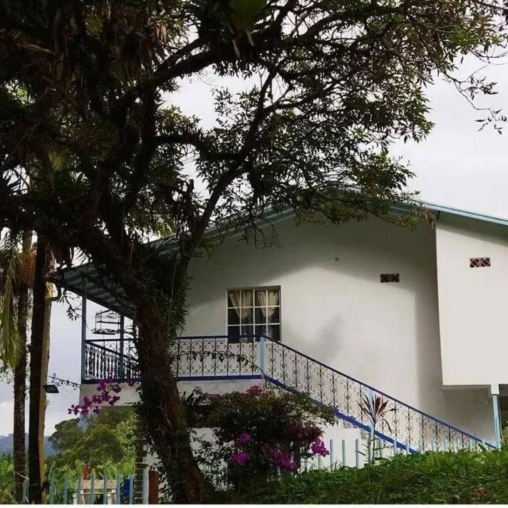 Hotel Vista Farallones Jardin Ngoại thất bức ảnh
